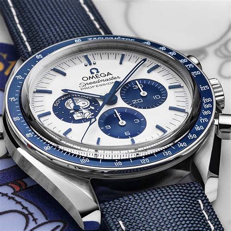 omega silver Snoopy speedmaster price